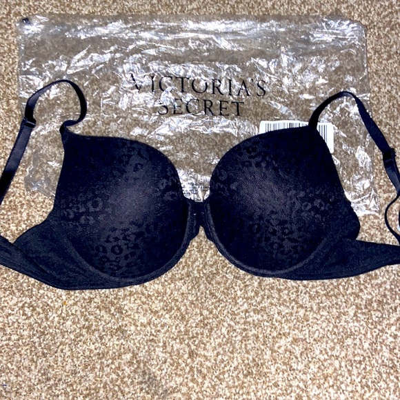 PINK Victoria's Secret Other - Victoria’s Secret Pink Wear Everywhere Push Up Bra